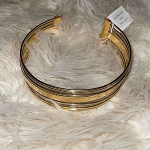 Gold choker necklace